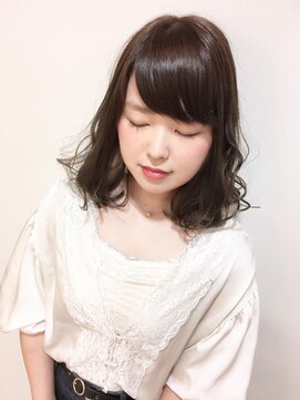 エルパティオ(EL PATIO) グレージュ×切りっぱなしボブディ