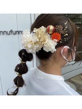 フンヌ フンヌ(funnufunnu) 【funnufunnu】成人式　水引アレンジ