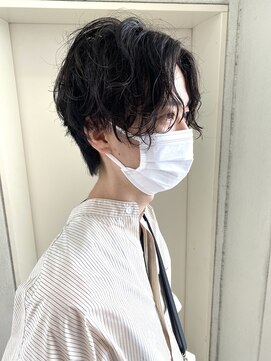 ヘアーデザイン シュシュ(hair design Chou Chou by Yone) センターパート&スパイラルパーマ/福岡メンズカット