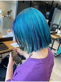 大人かわいいブルーカラー♪切りっぱなしボブ