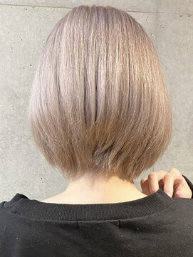 ツキ 横浜店(tuki) ミルクティーベージュダブルカラーケアブリーチインナーカラー