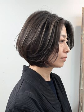 ティダスマイル 吉祥寺店(tida smile) 白髪ぼかしハイライト/レイヤーカットショート