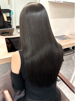 エル(el.)の写真/【話題の人気髪質改善トリートメント取扱店】ブリーチ毛やパサパサな毛先も徹底修復◆美しい艶髪を実現！
