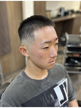 ジェイソンバーバー 2nd(JASON BARBER) バズカットスキンフェード!メンズカットで人気!