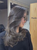 エッセンザ 梅田(ESSENZA)&nbsp;海外ヘア　外国人風　レイヤーカット