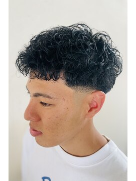 レオンプラス 具志川店(LEON plus+) スペインカール