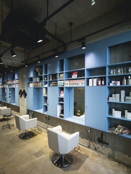 ウェイアイアム(way I am)の写真/【市駅徒歩5分】ハイセンスな似合わせとデザイン力が魅力◎ひとり一人の個性から最大限の魅力を引き出す。