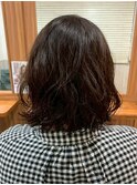 朝が楽になる、くせ毛風パーマの無造作ボブ