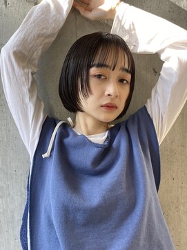 ラダ(Lada) 【LadA 城本英恵】 カジュアルストレートボブ