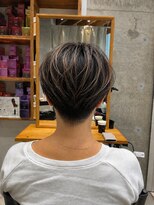 アルトル 池袋2nd(altru)&nbsp;◇大人40代50代60代ショートボブ丸みショート白髪ぼかし