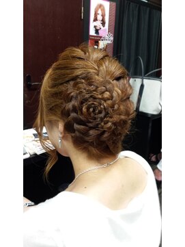 ヘアメイク ベティ(hair make Betty) 編み込みフラワースタイル
