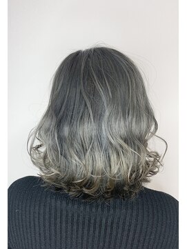 リヒト ヘアワークス(Licht HairWorks) 外国人風グラデーショングレージュ