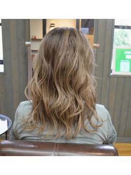 ジョカーレ(giocare) シャドウルーツバレイヤージュ☆透明感☆giocare（ジョカーレ）