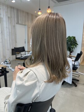 グランデュール サンストリート浜北店(GRANDEUR) 透明感ベージュカラー