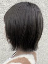アイリスヘアー(iris hair) ミニボブ