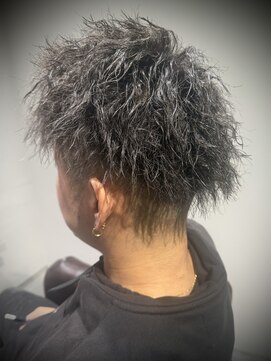 ウィム(whim) ツイストピンパーマ