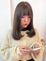 パーク 福岡天神西通り店(parc)&nbsp;オリーブグレージュ　透明感カラー　顔周りカット　内巻きへア