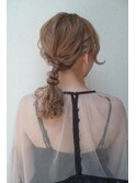 編み下ろしヘアセット玉ねぎゆるふわアレンジ