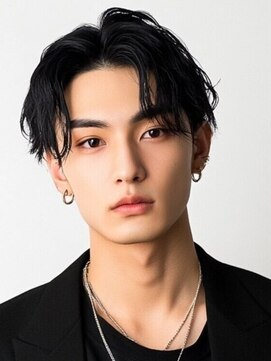 セプト 博多(SEPT.) センターパート ツイストスパイラルパーマ 束感 ツーブロック