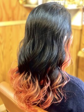 ララテラス(LaLa Terrace) インナーカラー×イエロー、ルージュミックスハイライト