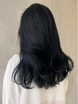 アイティーバイアルバム 藤沢店(IT by ALBUM) ブルーブラックレイヤーカット_ネビージュこなれミディ_ba383191