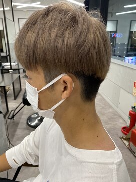 エイト 池袋店(EIGHT ikebukuro) グレージュ