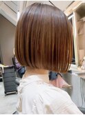多毛でも似合う縮毛矯正でコンパクトボブ