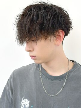 ロンド ローガン 名駅(Lond LOGAN) 前下がりツイストスパイラルパーマ