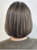 デザインカラーレイヤーカットウェットヘアオリーブベージュ白髪