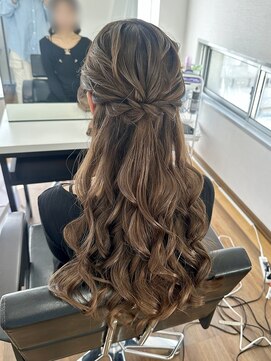 オウン(AUN) ハーフアップ