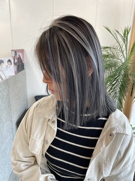 キング 高槻(K!ng) 縮毛矯正髪質改善ハイライトレイヤーカット高槻美容室エクステ