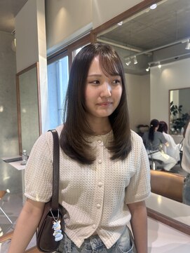 マイン(mine) オリーブベージュ/レイヤーカット/ふんわりレイヤー