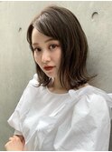 流し前髪、ツヤのあるアッシュブラウン！