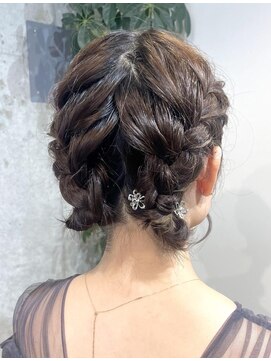 マノハル(MANOHARU) お呼ばれヘア　あみこみツインおだんごアレンジ