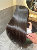 黒髪クラゲヘアー/オリーブグレー/小顔ココアベージュ