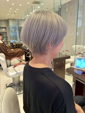 アース 栄店(HAIR&MAKE EARTH) earthショートレイヤーボブミルクティー丸みショートボブ