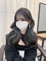 キティー サカエ(kiti SAKAE)&nbsp;韓国ヘア レイヤーカット ワンカール ブルーブラック