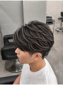 カラーでは出せない立体感。細かいハイライトで上質な質感へ！