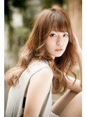 外国人風ゆるウェーブ×プラチナベージュ