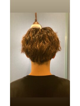 グレイスフルバーバー 赤坂見附店 ツイスト風スパイラルパーマ　【赤坂】