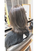 ネイロ 錦糸町(NeiRo)&nbsp;カーキグレージュマッシュショート大人かわいいフェザーバング