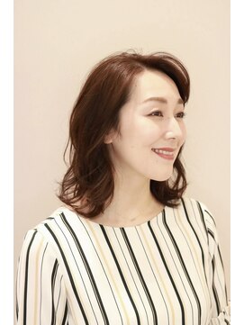 アンベリールフルー(EMBELLIR fleur) 華やかパーマ