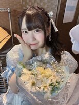 編み込みサイドポニー×ウェーブ巻き＊まゆ