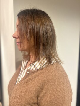 ロビンソン(Robinson) 切りっぱなしボブ