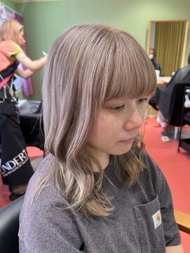 エマ(emma) ハイトーンミルクティーカラー！