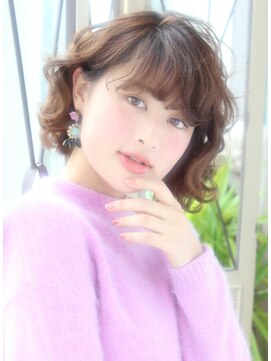 ワースホワイル(WORTH WHILE) マチルダボブピンクベージュインナーグレージュハイライト大人