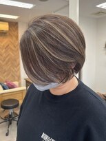 リングバイモアムー(Ring by Moremuu)&nbsp;イッシー　ハイライト　ショート