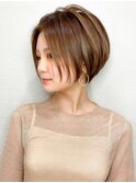 30代40代大人かわいい前髪ありの前下がりショートで絶壁解消!