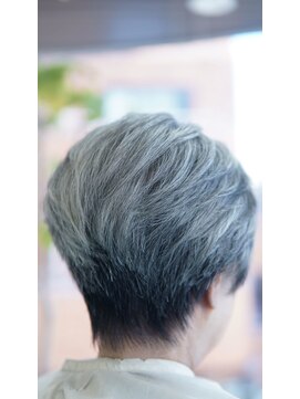 【脱白髪染】グレイヘア（白髪）のグレーパール88