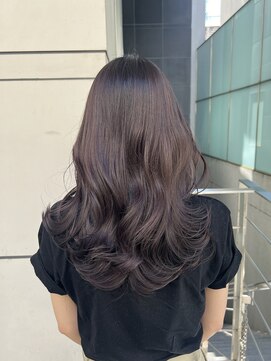 【小宮涼太】ラベンダーの色みがかわいいラベンダーグレージュ